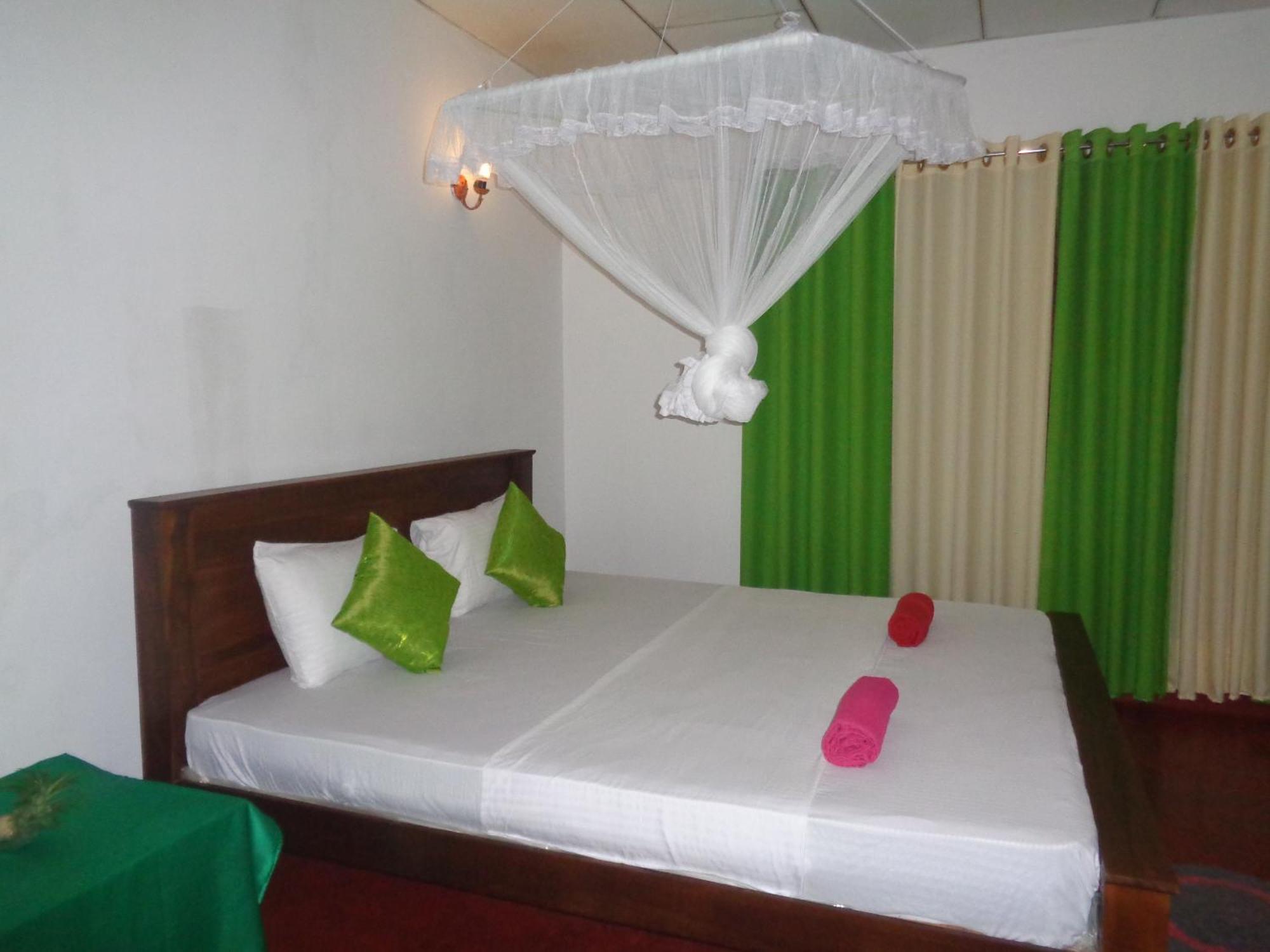 Green Valley Home Stay Talpe Eksteriør billede